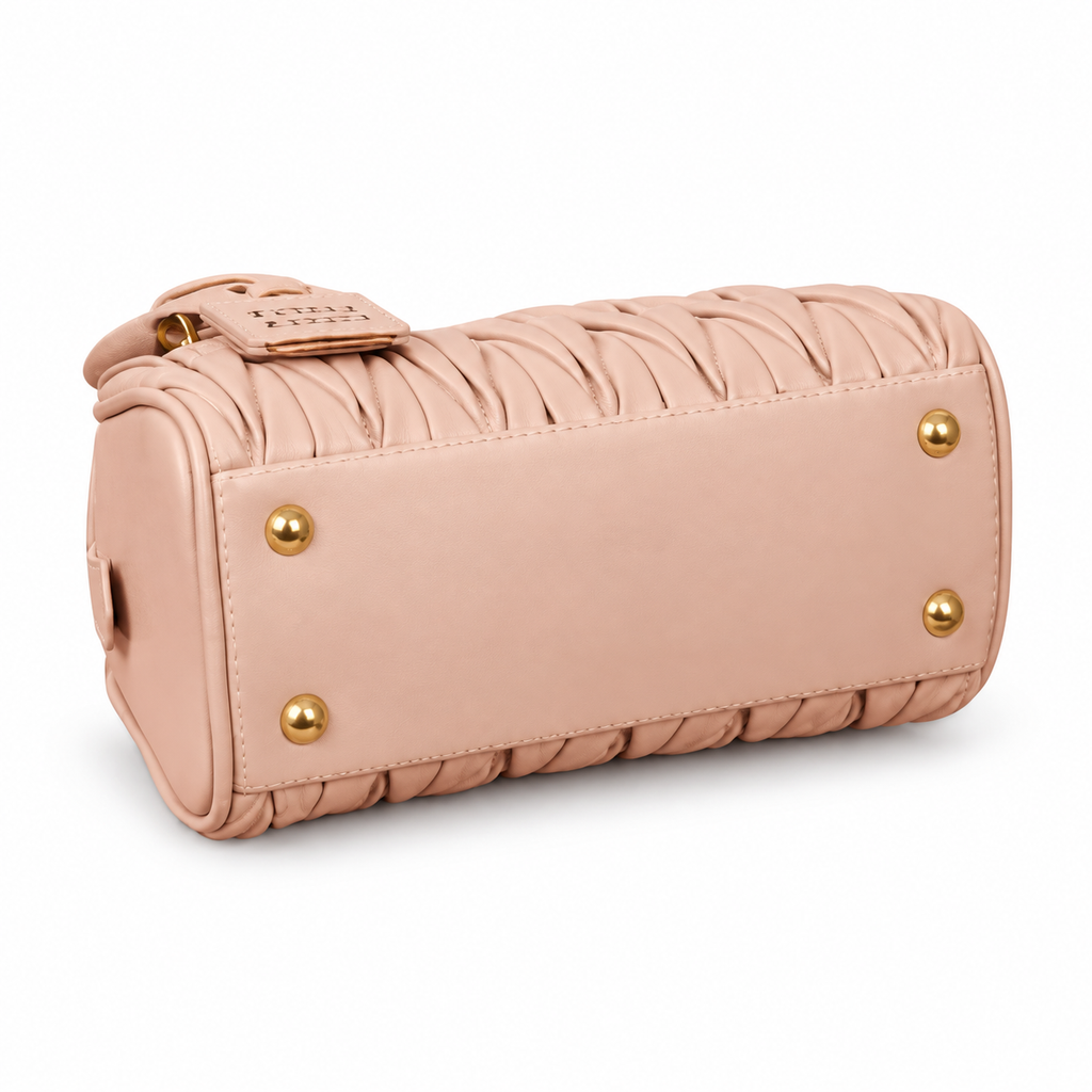 Miu Miu Leather Shoulder Bag 22×13×10.5 cm